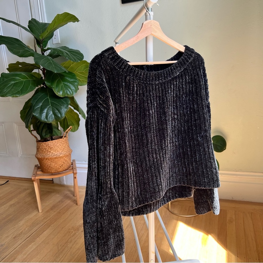 Velour Bell Sleeve Cropped Sweater